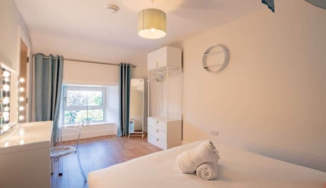 Eyre View Suites - Apt #3 - Sleeps 6