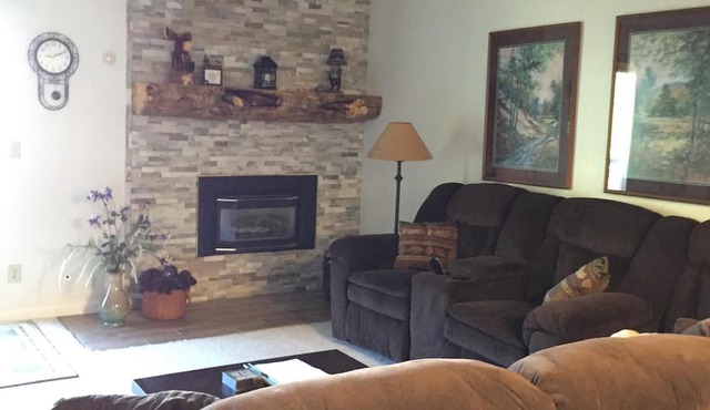 Spend time in paradise. Warm days, refreshingly cool summer nights. 2bed,2bath in Dillon