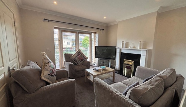 Spacious 2 Bed Apartment near Dublin Airport