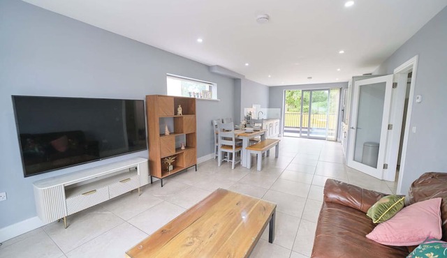 3 Bedroom Duplex Apartment By Travel Lets Short Term Rental Agency Donegal Town