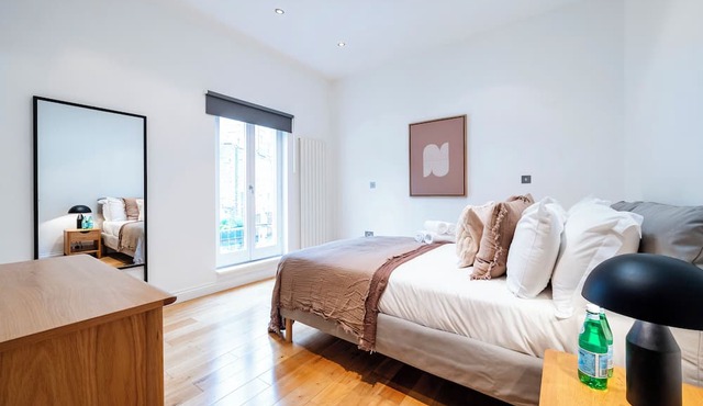 2Bedr/3Beds/2Bath Covent Garden 3min subway