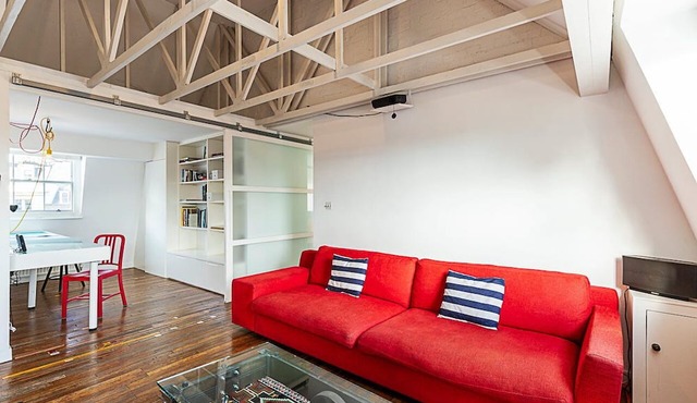 Charming Loft in Islington - Stunning View!