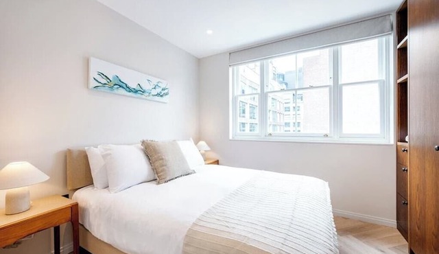 Two Bed Duplex in Covent Garden