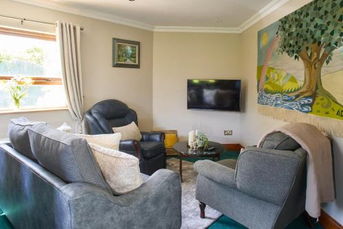2 Bedroom Apartment - Free Parking & Garden
