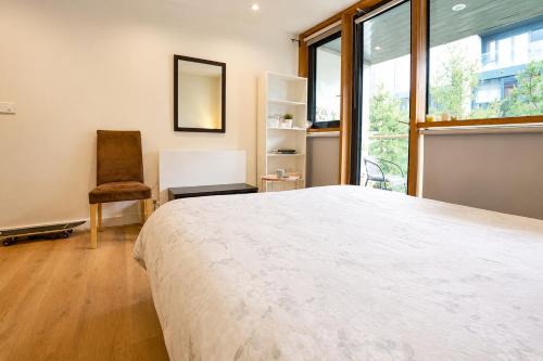 Sandyford Beacon Luas Rooms