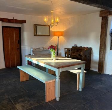 THE FARMHOUSE Room 1
