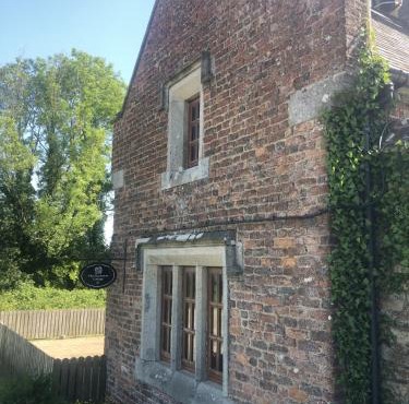 Wells House & Gardens Self Catering Gardeners Cottage sleep 6