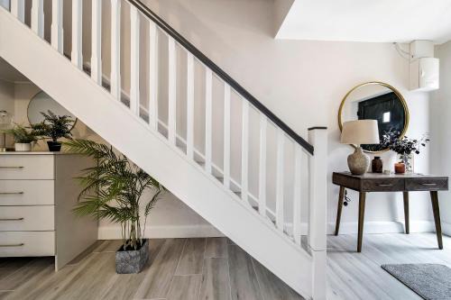 West Point Way - Central Modern 3 bed - Donegal Town