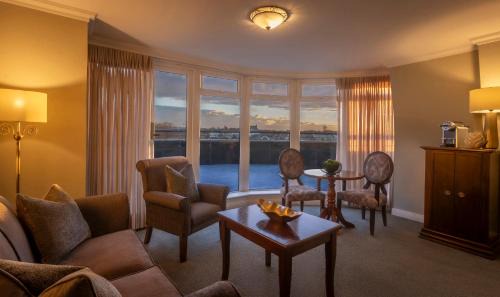 Bracken Court Hotel