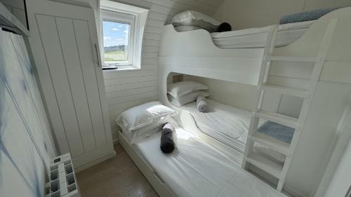 Juniper Lodges