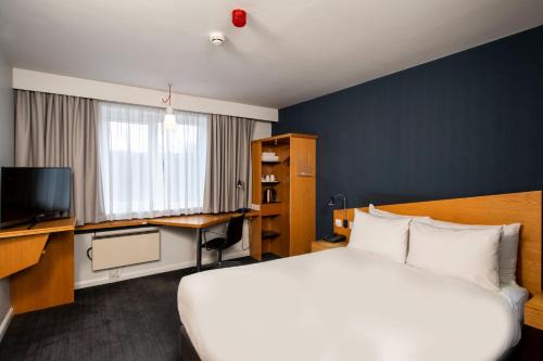 Holiday Inn Express Newport by IHG