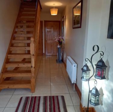 A New U Country Cottage