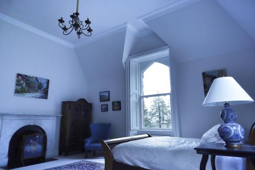 Edmondstown House